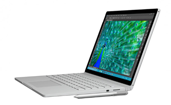 Surface Bookの発売は2016年へ持ち越し